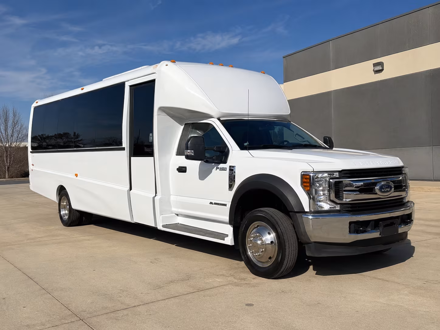 minibus rentals for stockton bridal party transportation
