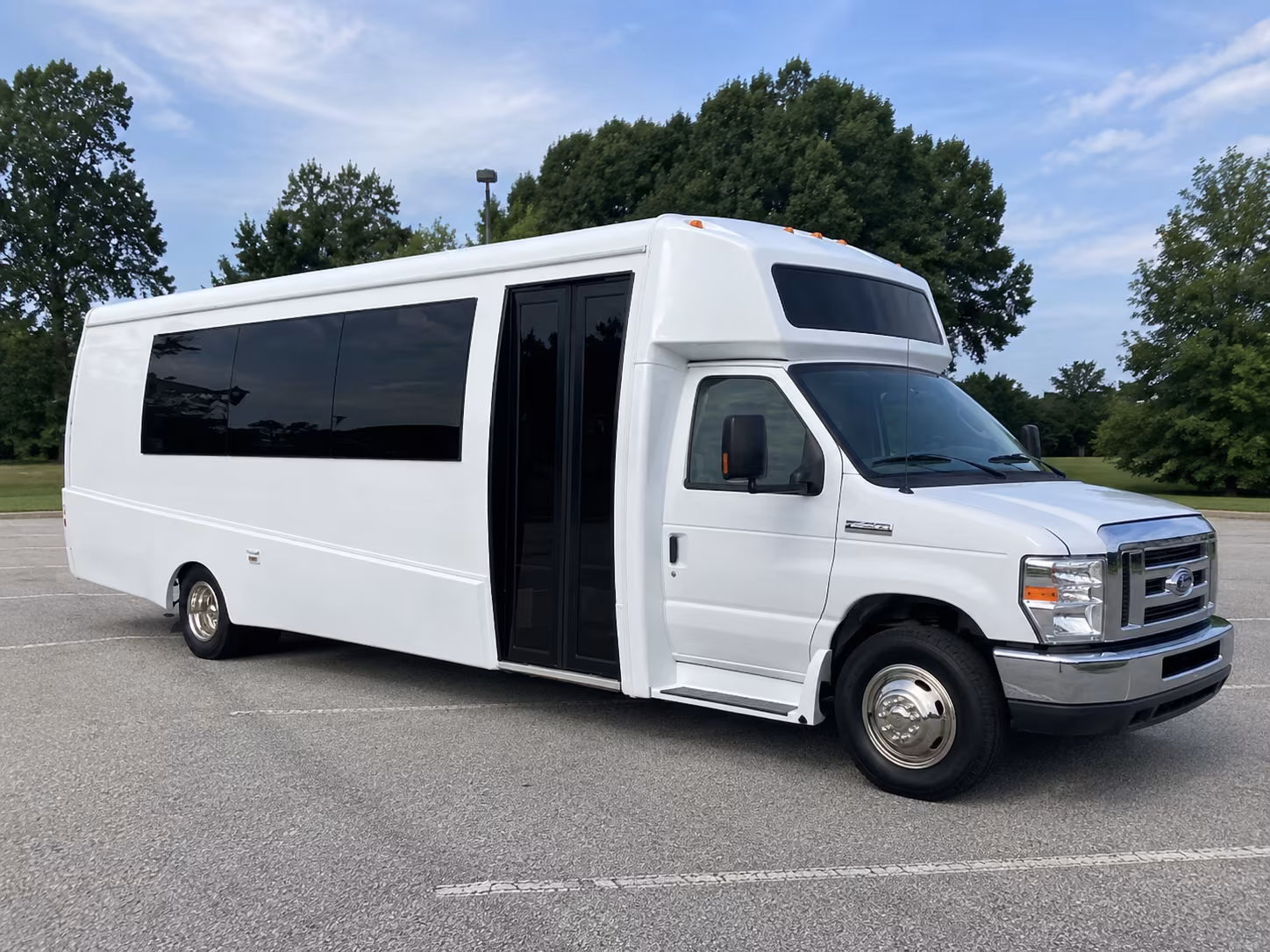 stockton 18 passenger party bus