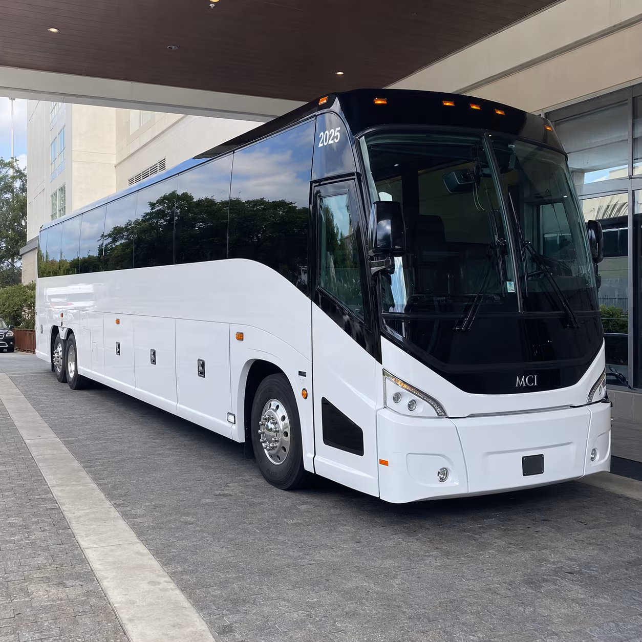 stockton 54 passenger charter bus